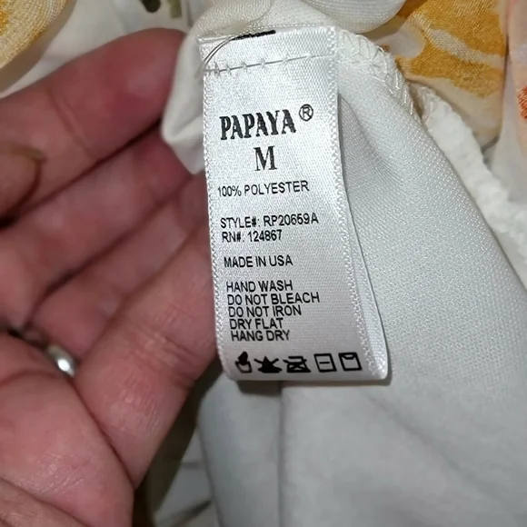 Papaya Cream Bell Sleeve Ruffled Romper - Picture 3 of 3